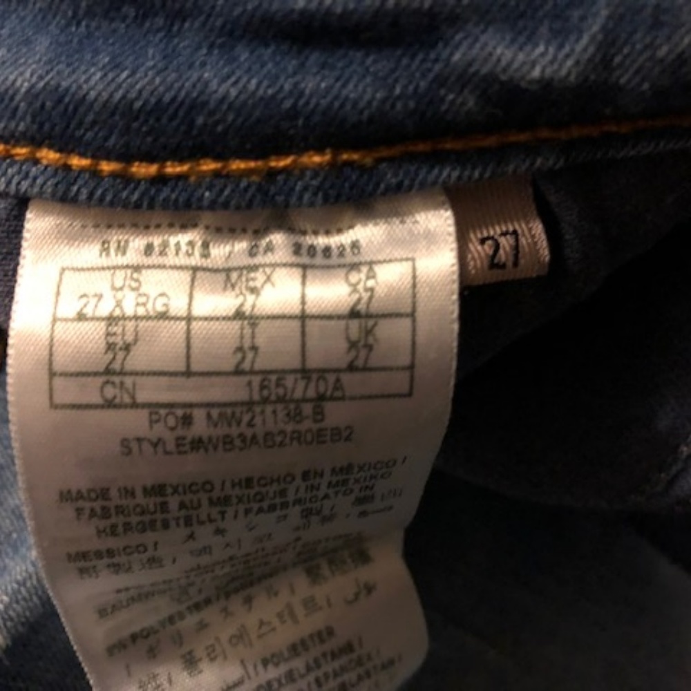 Guess Ripped Jeans - Picture 3 of 7